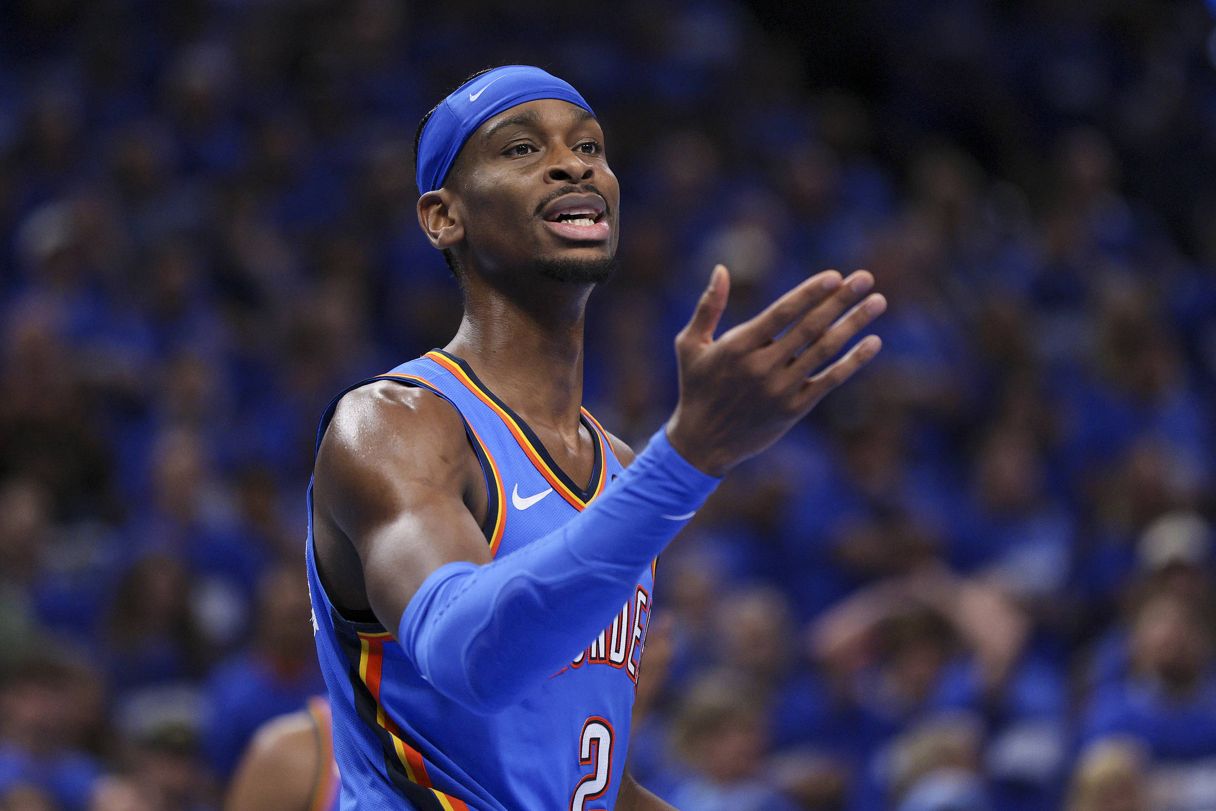 开元KY-关于集结日俄克拉荷马雷霆备战CBA季后赛，队长鼓劲细节曝光，底气十足，赛程密集仍需轮换的信息